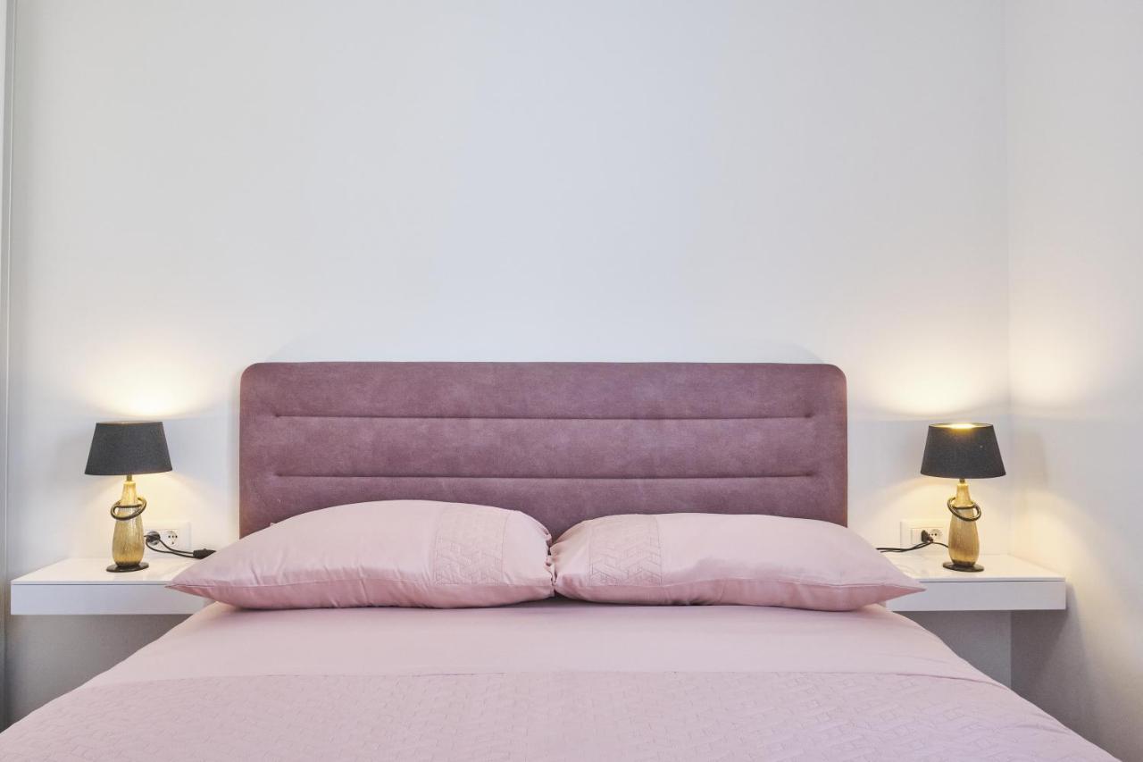 Nevera Apartment Split